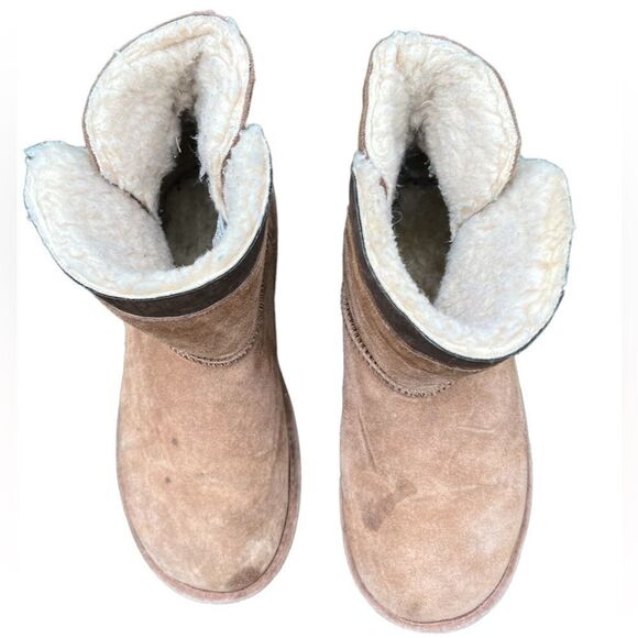 BEARPAW wool lined boots Tan suede Size
8 women's - Picture 2 of 16